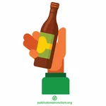 Fles bier in een hand