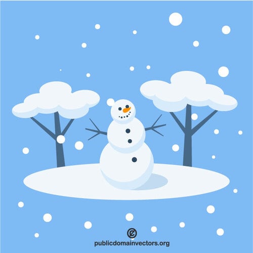 Glücklicher Schneemann im Wald