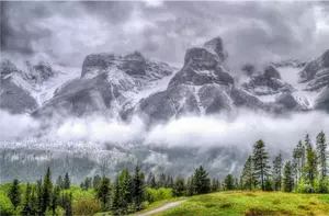 Zahaleno mlhou hory