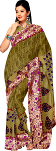 Mujer en imagen de sari