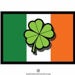 Bandera irlandesa con trébol
