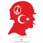 Soldado de paz com bandeira turca